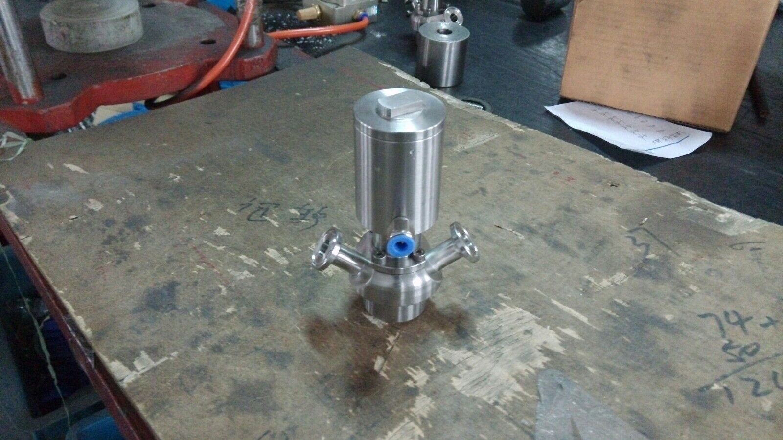 Sanitary aseptic sample valve